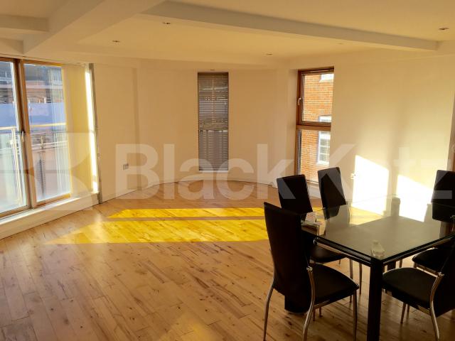 			LET , 2 Bedroom, 1 bath, 1 reception Apartment			 Magdalen Street, London Bridge